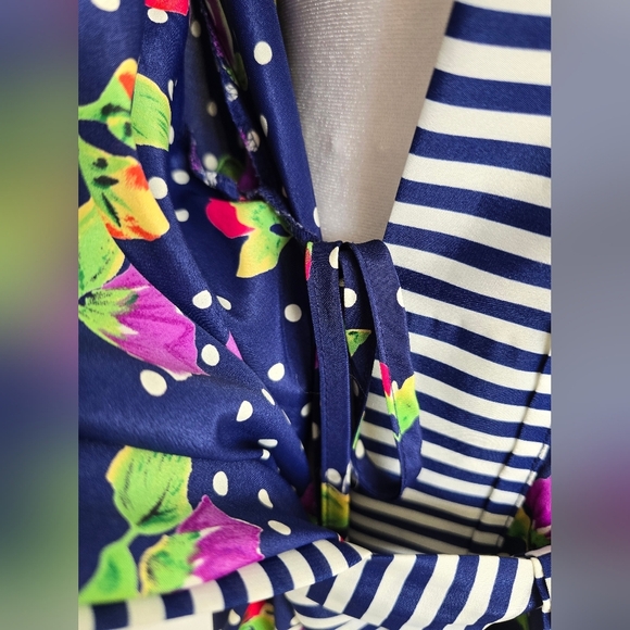 Victoria’s Secret Vintage Kimono Robe Gold Tag Floral Purple Red Blue One Size🌸 - Picture 6 of 10